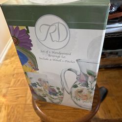 Royal Danube Picture Set - BRAND NEW IN BOX! 