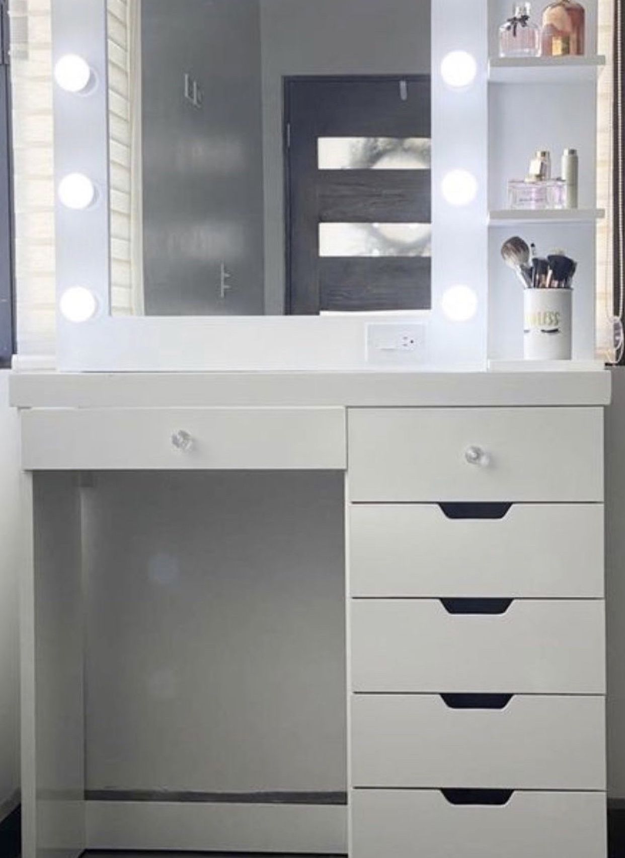 Vanity Set (Desk, mirror, shelve, lightbulbs)