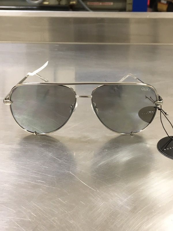 Glasses Quay X Desi Perkins QUAY AUSTRALIA X DESI PERKINS HIGH KEY