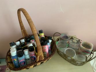 Acrylic Paint Set - 29 Bottles + Containers + Baskets