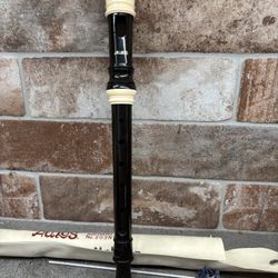 Aulos Soprano Recorder Like New No Teeth Marks $20