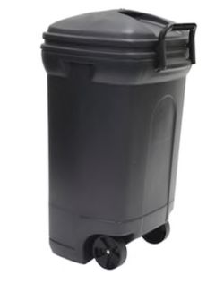 Outdoor trash can
