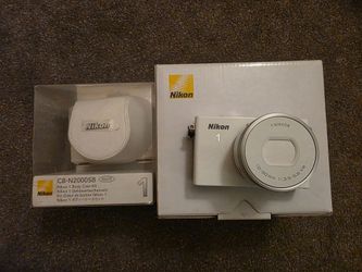 Nikon 1 J4 Mirrorless Camera