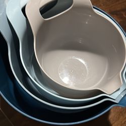 Mixing bowls