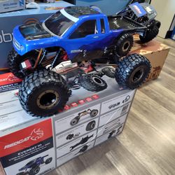 Redcat Everest 10. 4x4  1/10 Scale RC Rock Crawler