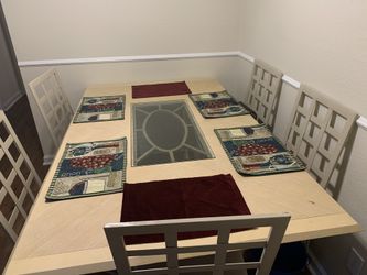 Dining table set