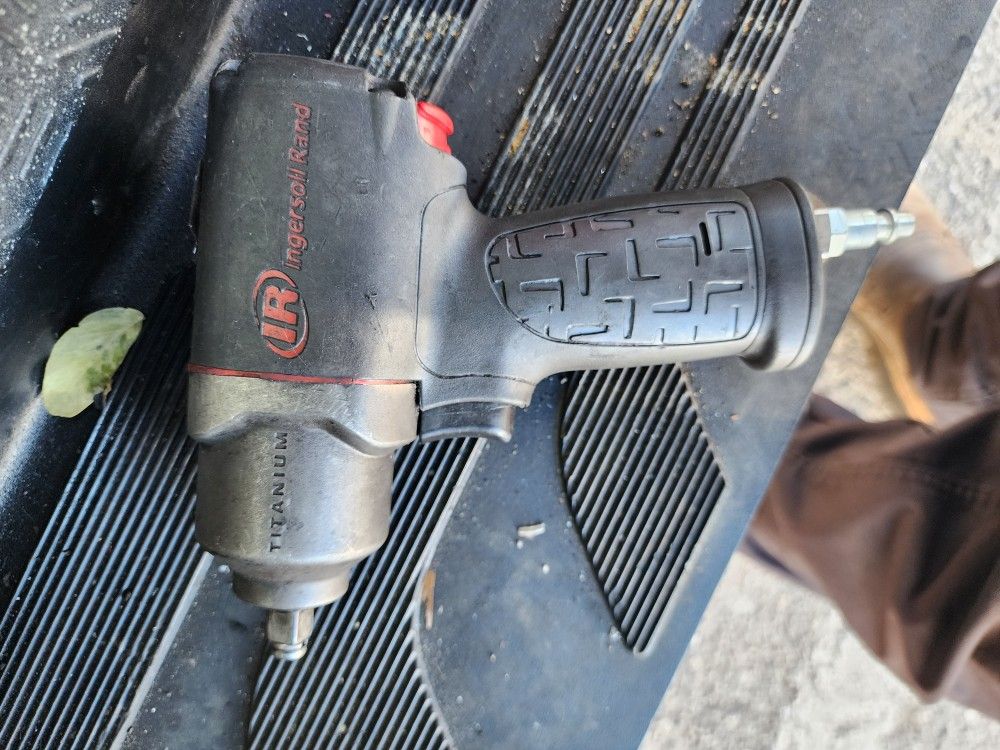 Ingersoll Rand 3/8 in Drive Impact Wrench