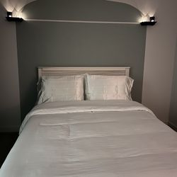 LancasterCountyCraft Hardwood Headboard Bed Frame, Tool Free & Hardware-Free Assembly