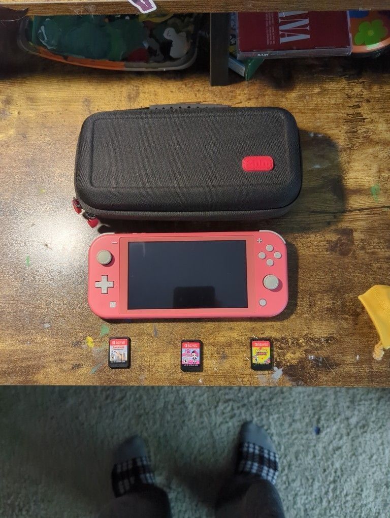Pink Nintendo Switch Lite