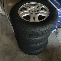 Honda crv tire
