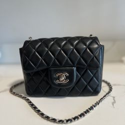 Chanel Mini Flap Bag for Sale in New York, New York - OfferUp
