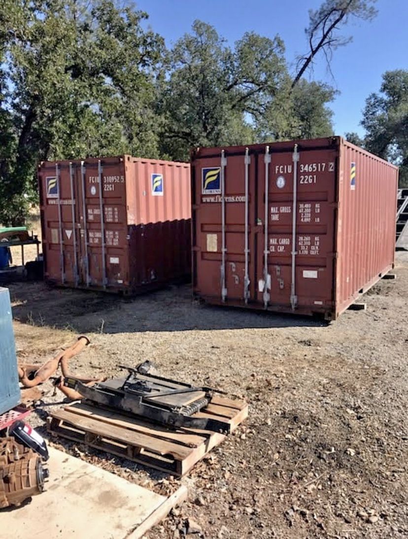 SHIPPING / STORAGE CONTAINERS W/ DELIVERY 20,40,40 HC .BUY/SELL. Financing & Lease Available! 