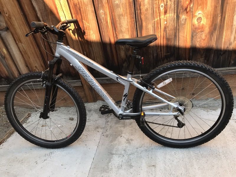 26"specialized Rockhopper women bikes Hardtail smooth and super lightweight