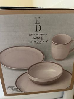 Brand new dish set