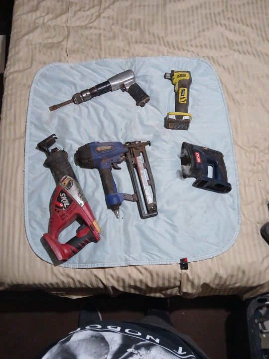 Misc Power Tool NO BATTERIES