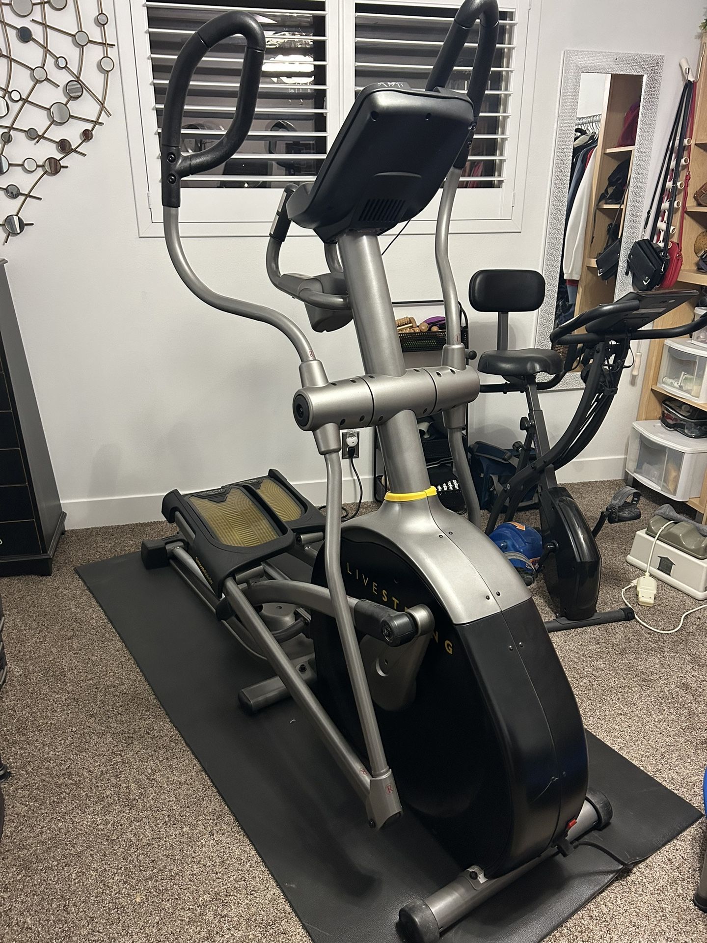 Elliptical Livestrong