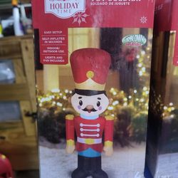 Inflatable Toy Soldier 