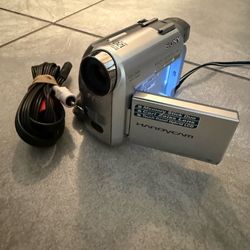 Sony Handycam mini dv video camcorder