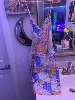 Woman Dress , Size Large Adult