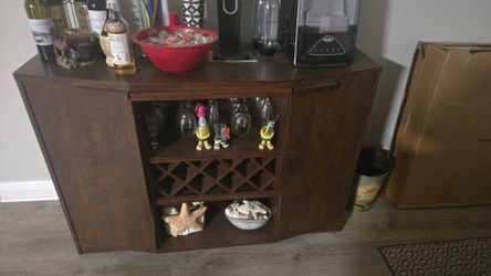 home bar/liquor cabinet