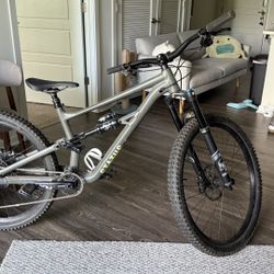 2024 Specialized Status 170