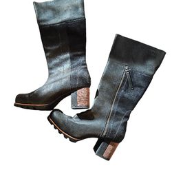 Sorel Women's Black Boots Like New Size 9