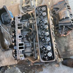 350 4 Bolt Engine 