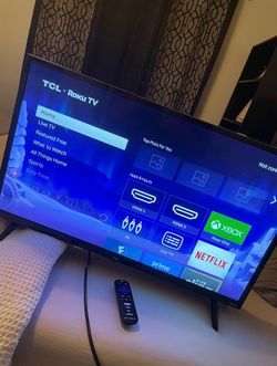 32’ Roku TV w/ remote