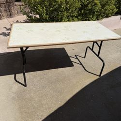 Folding Table 
