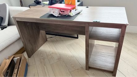 Wood Grain Computer Desk with Lower Shelf