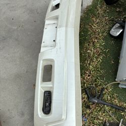 Cadillac Escalade Bumper 