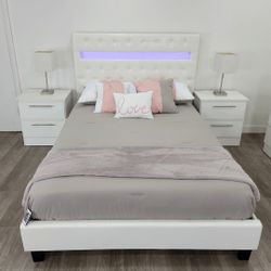 QUEEN SIZE BED AND TWO NIGHTSTANDS  ( MATTRESS NOT INCLUDED) 