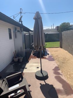 Outdoor umbrella