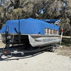 21ft Berkshire 2014  Pontoon Boat, 210CL 4stroke
