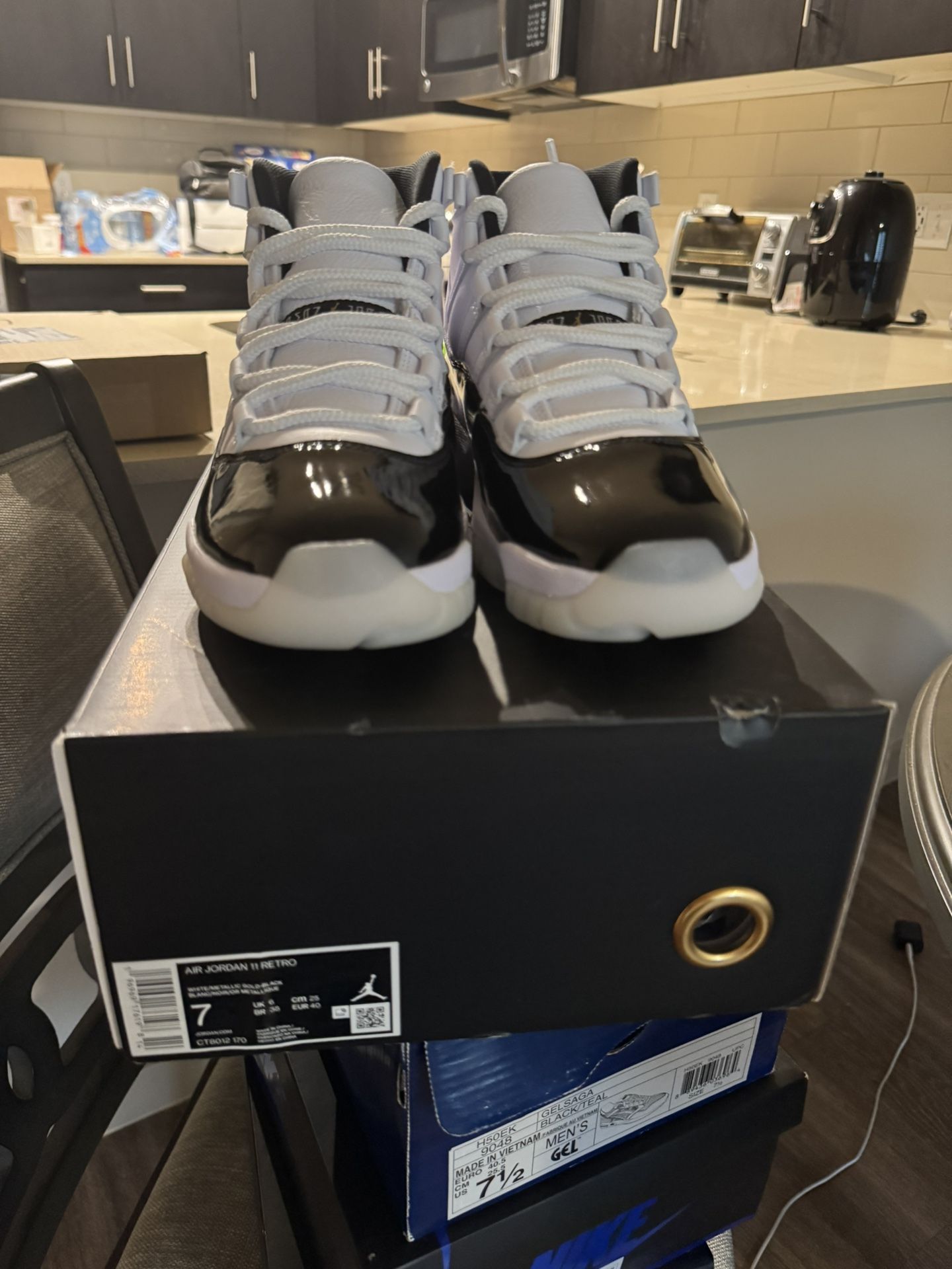 Air Jordan 11 DMP Gratitude