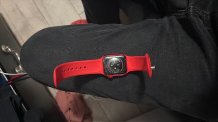 Red Apple Watch