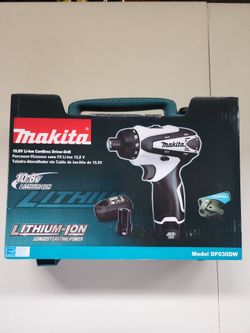 Makita 10.8v Cordless Drill kit - DF030DW