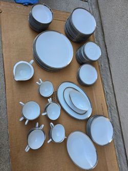 Noritake China Silvester Japan 6340 Dinner & Service Set for 12