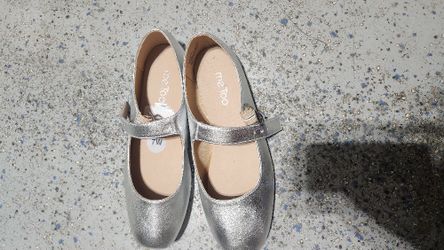 7 Womens Silver Flats Su0er Cute 