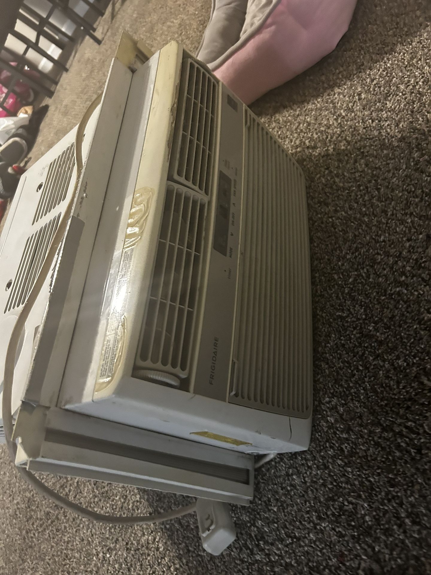Window AC Unit