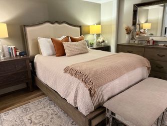 Alpine Furniture 5-piece Queen Bedroom set plus accessories
