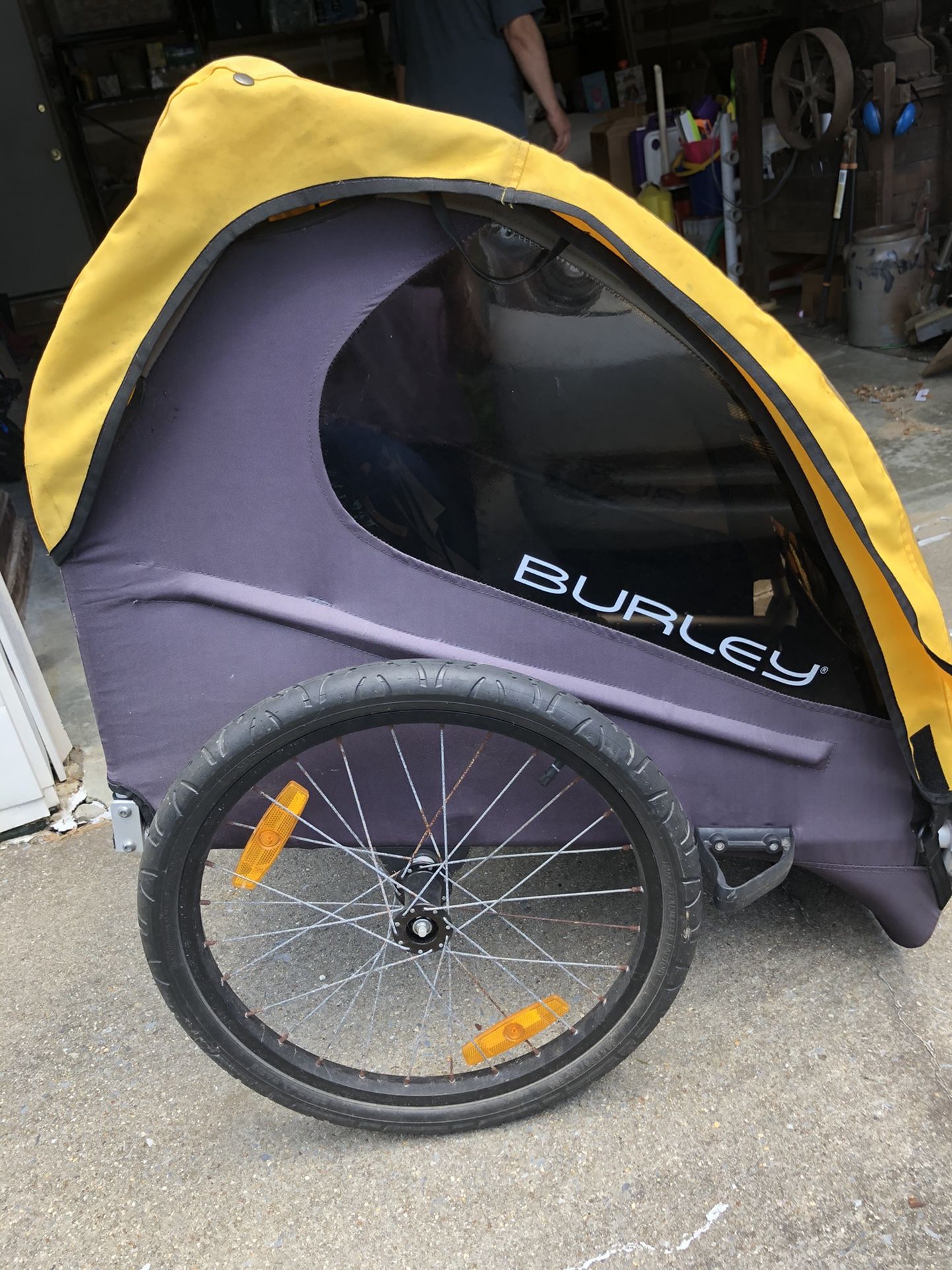 Burley Bee bike trailer