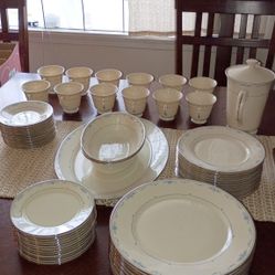 Lenox Carolina China Estate Set 