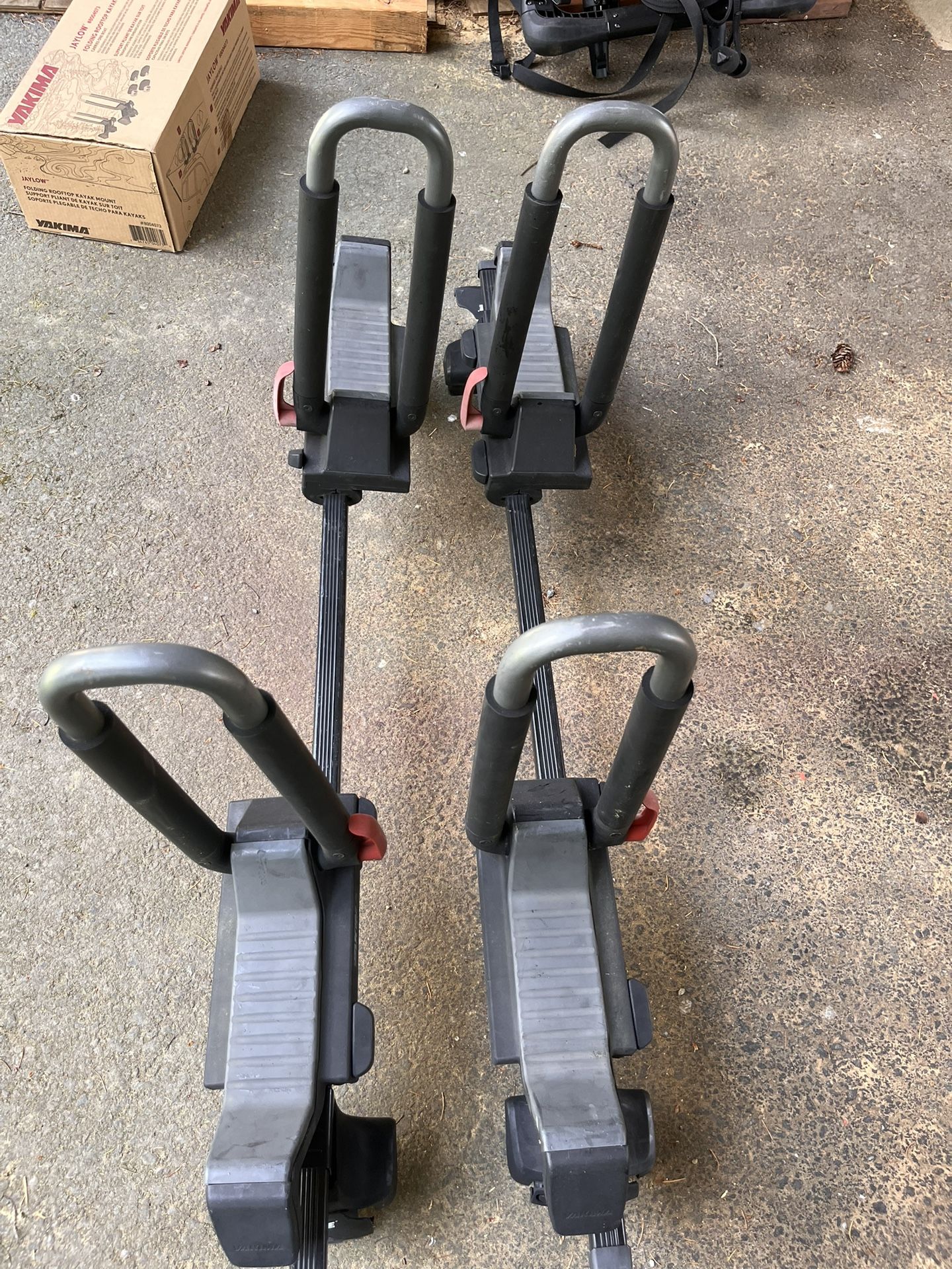 Yakima Jaylow kit With Thule Racks - Kayak Racks