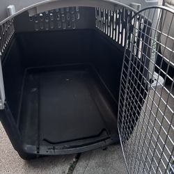 Dog kennel 40”