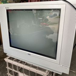 Retro Gaming TV - RCA 20” Inch Flat Screen