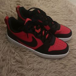 Nike Low Big Kid's Shoes Black/Red