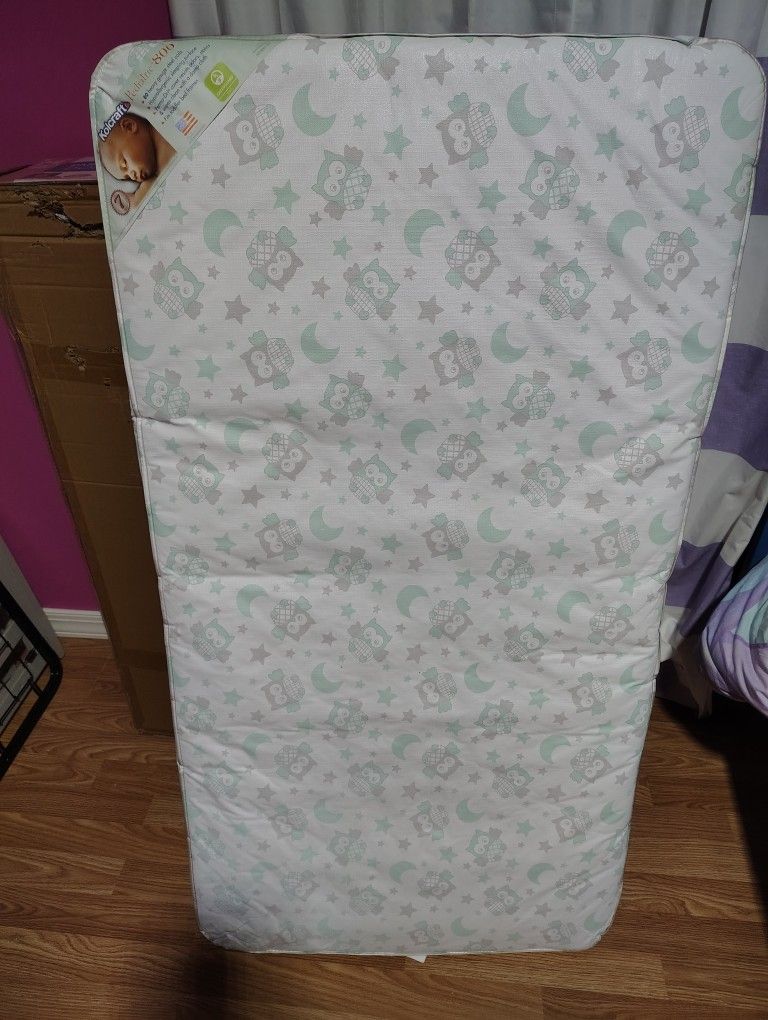 Bravo 4in 1 Convertible Crib And Mattress