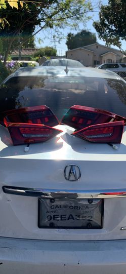 Q50 Tailights