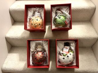 New In The Box Ceramic Home Reflections Luminary Flameless Candles With Timer Christmas Ball Ornaments. They Change Color!  ($20 Each Or all $55